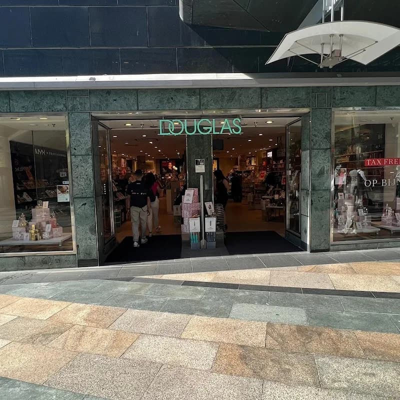 Foto van Benefit BrowBar - Rotterdam Beurs