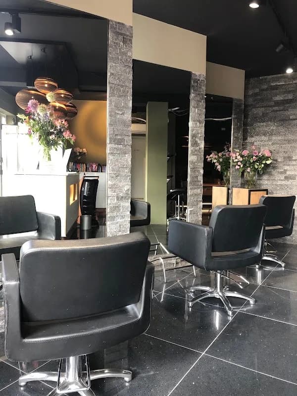 Foto van Cendré Haarmode