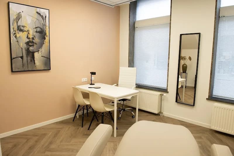 Cosmetische Kliniek De Leij - Breda