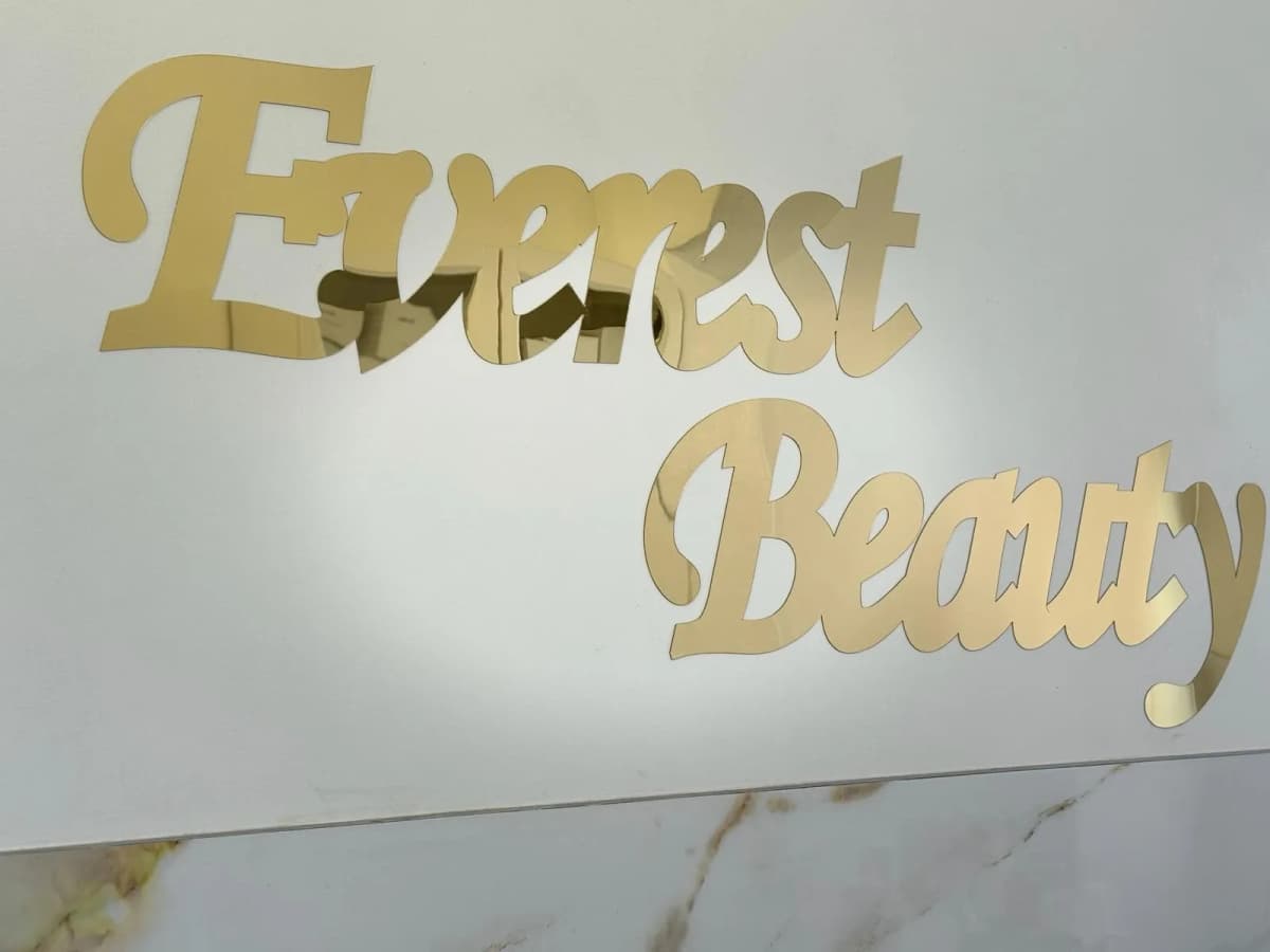 Everest Beauty - Delft