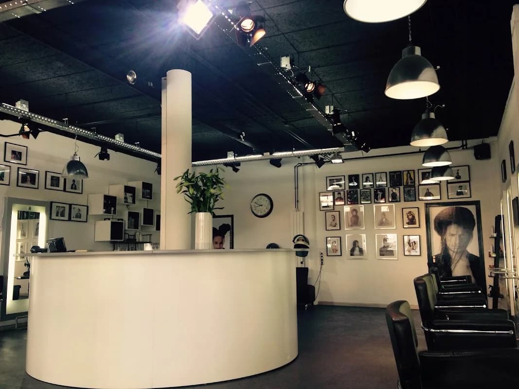Foto van Kapsalon Hollywood Dream