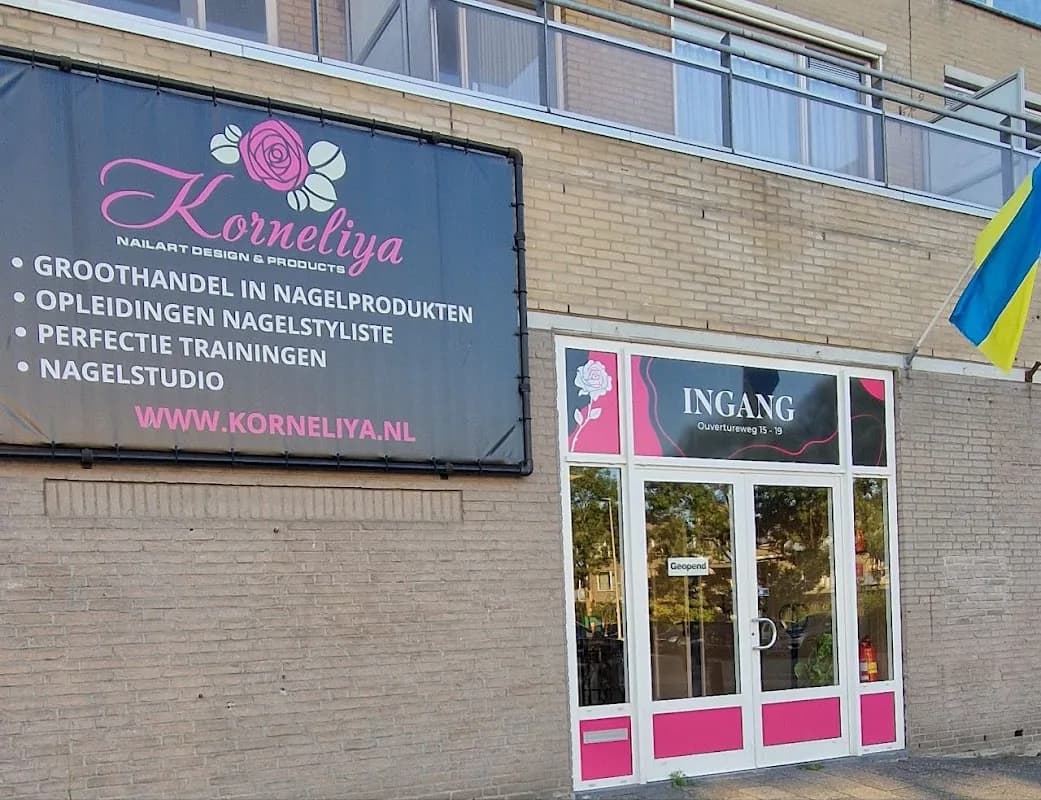 Foto van Korneliya Nailart Design