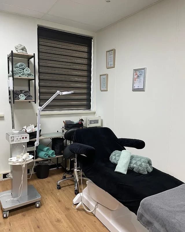 Loes Schoonheidssalon