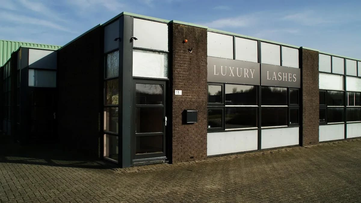 Luxury Lashes