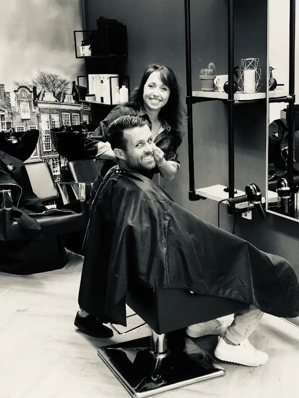 Mel & Hair Kapperzaak in Vleuten