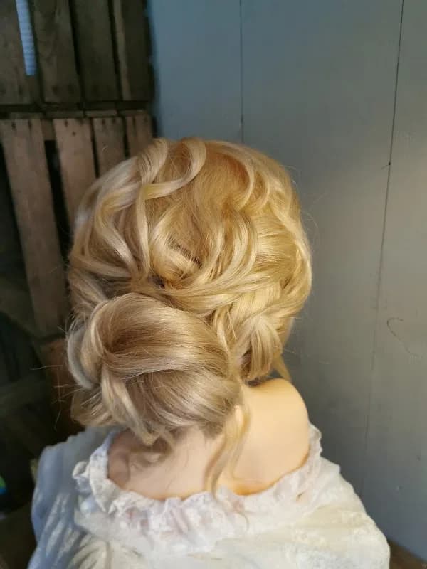 MJ's Haar & Visagie