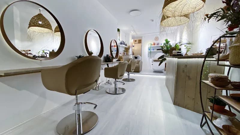 Nova Hair & Beauty Utrecht ✂ - Utrecht