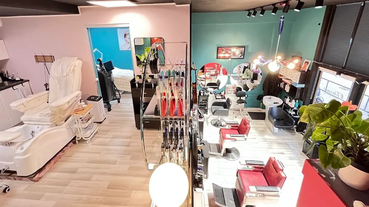 Foto van Parmis Hair & Beauty