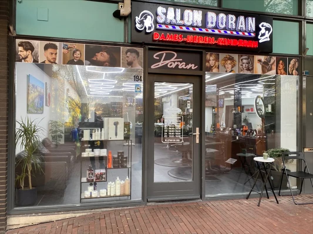 Foto van Salon Doran