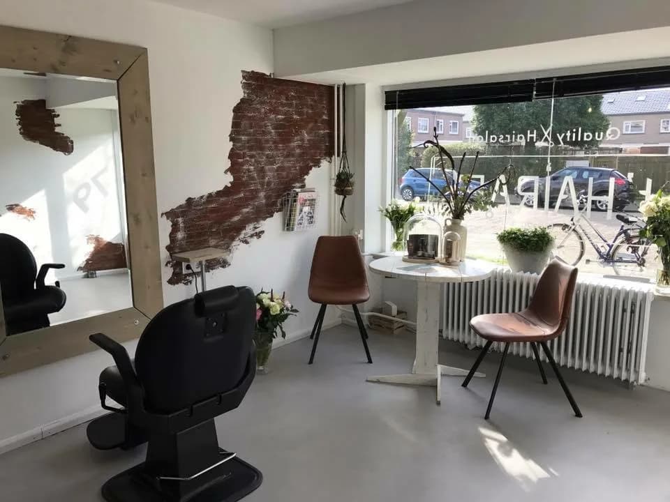 Foto van T' Hairapy