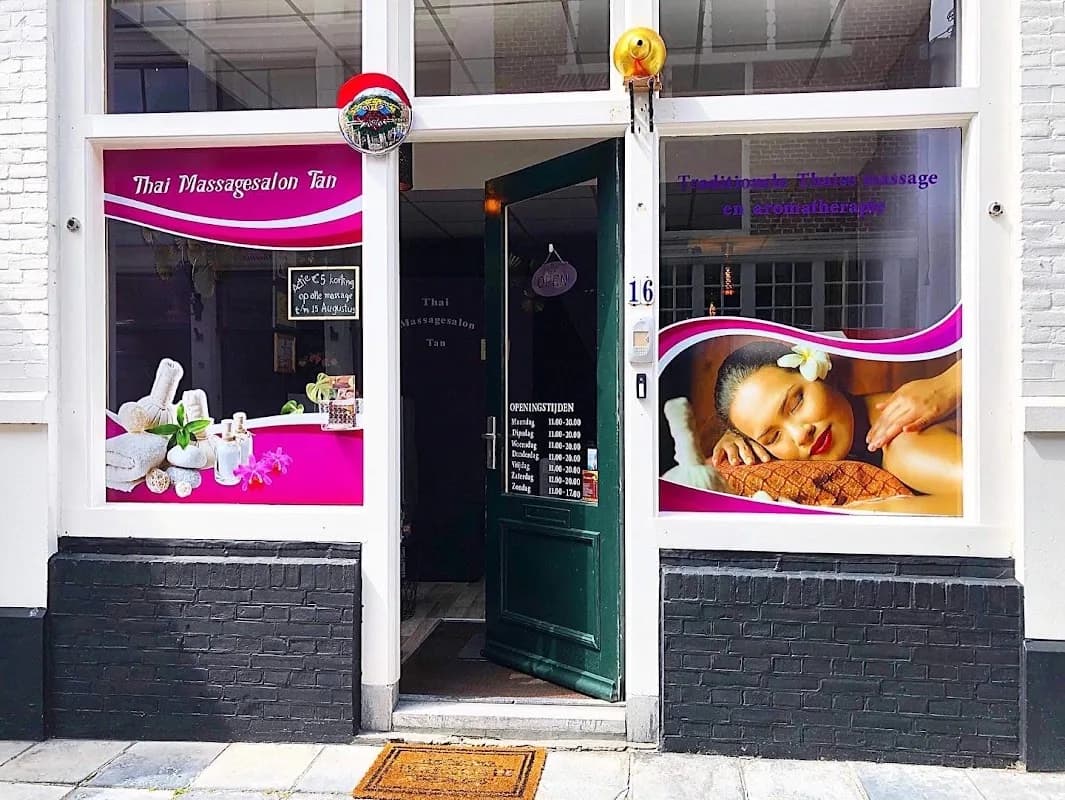Thai massage salon Tan