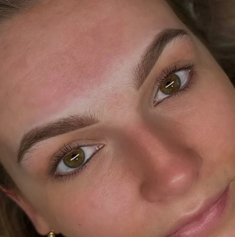 Foto van all about the brows