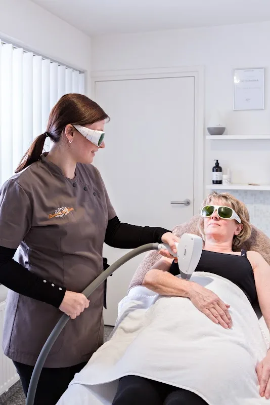 Beauty by Yentl · schoonheidssalon Nieuwstadt