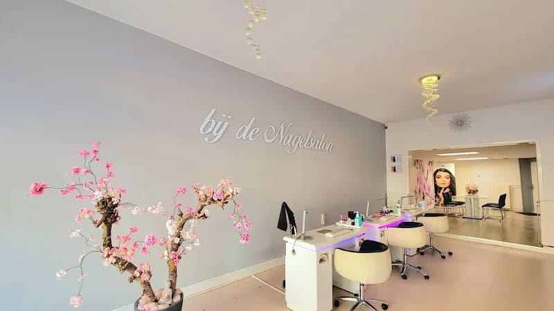 Foto van bij de Nagelsalon