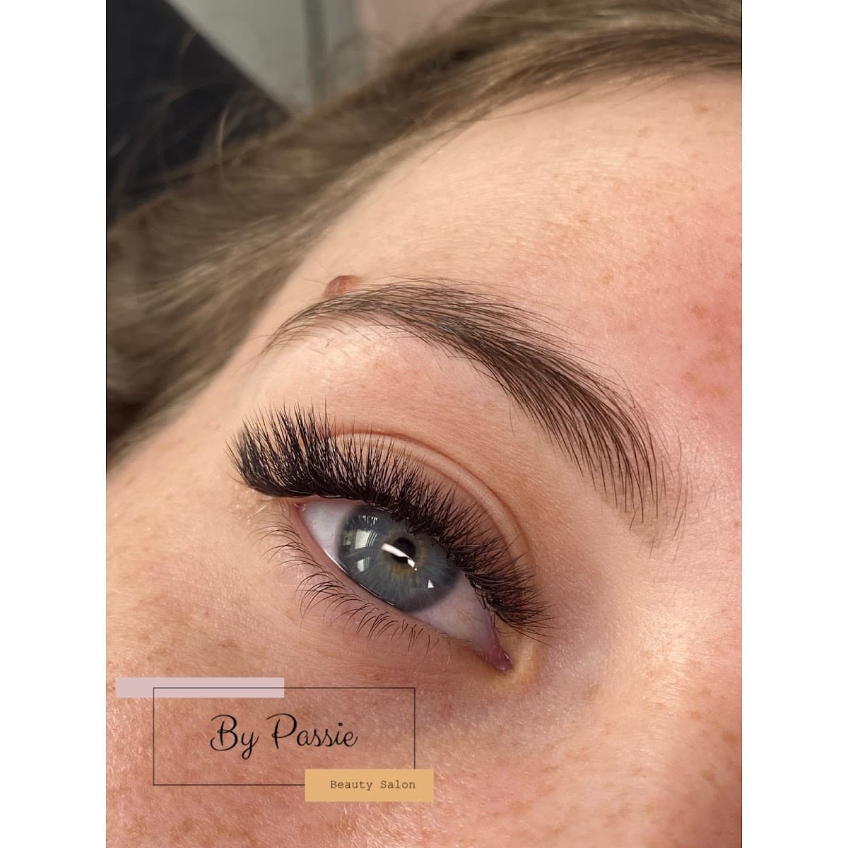 By Passie Beauty Salon foto 1