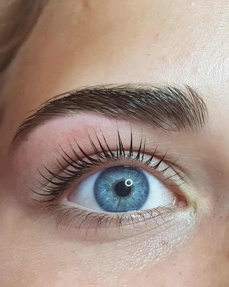 Foto van Conscient Wenkbrauw Beauty