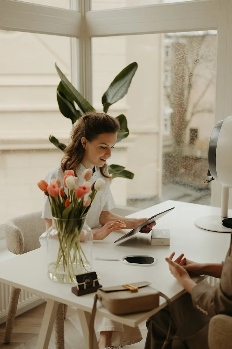 Drs. Roos Wolthuizen - Groningen