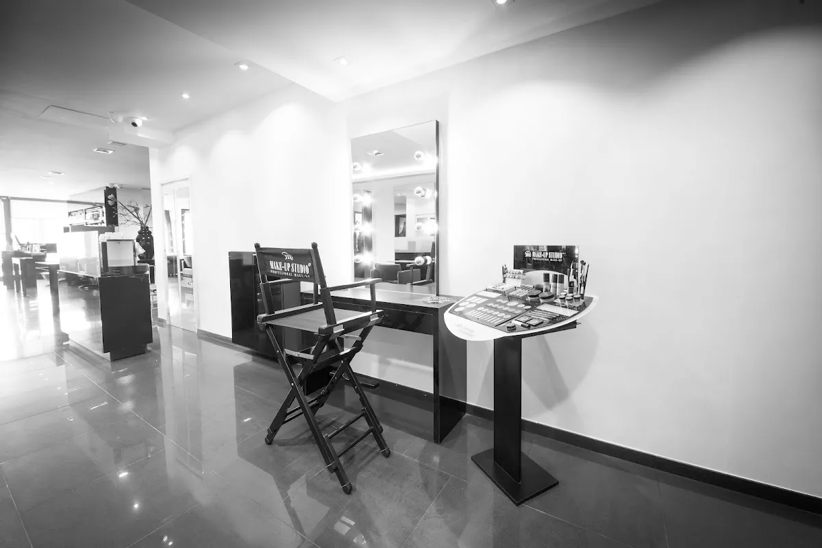 Dylan's Hair Visagie Barber - Haarmode
