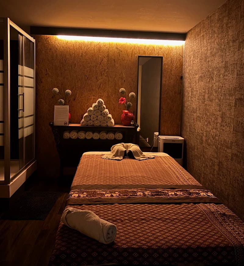 Golden Hands World & Wellness - Arnhem