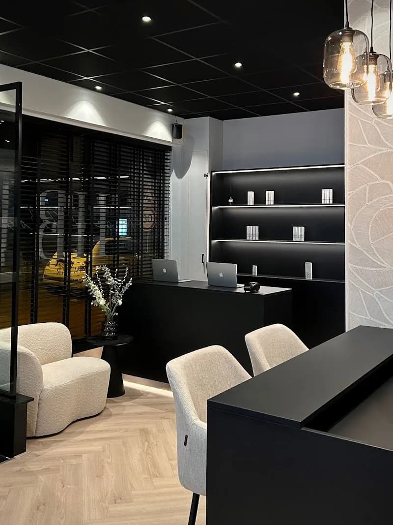 HOUSE OF BROWS - Apeldoorn