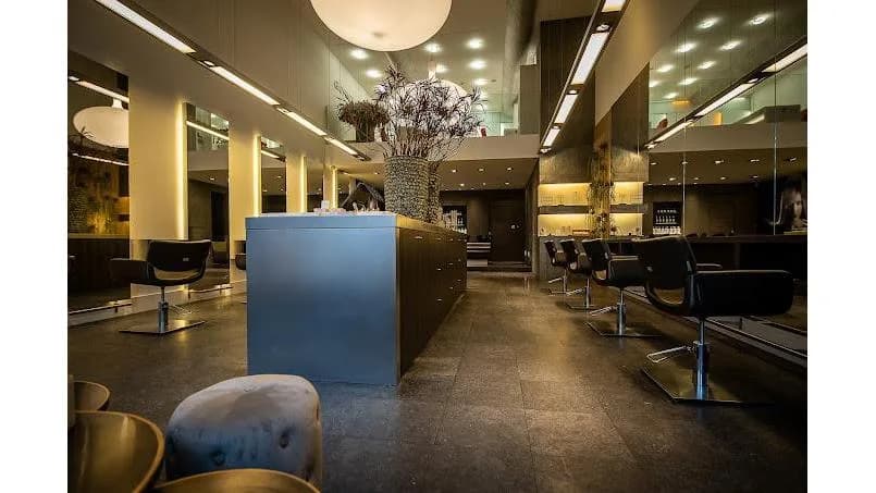 Kapper Nieuwerkerk aan de IJssel - Hair & Looks