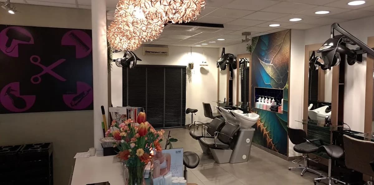 Foto van Kapsalon Professional By Karlijn