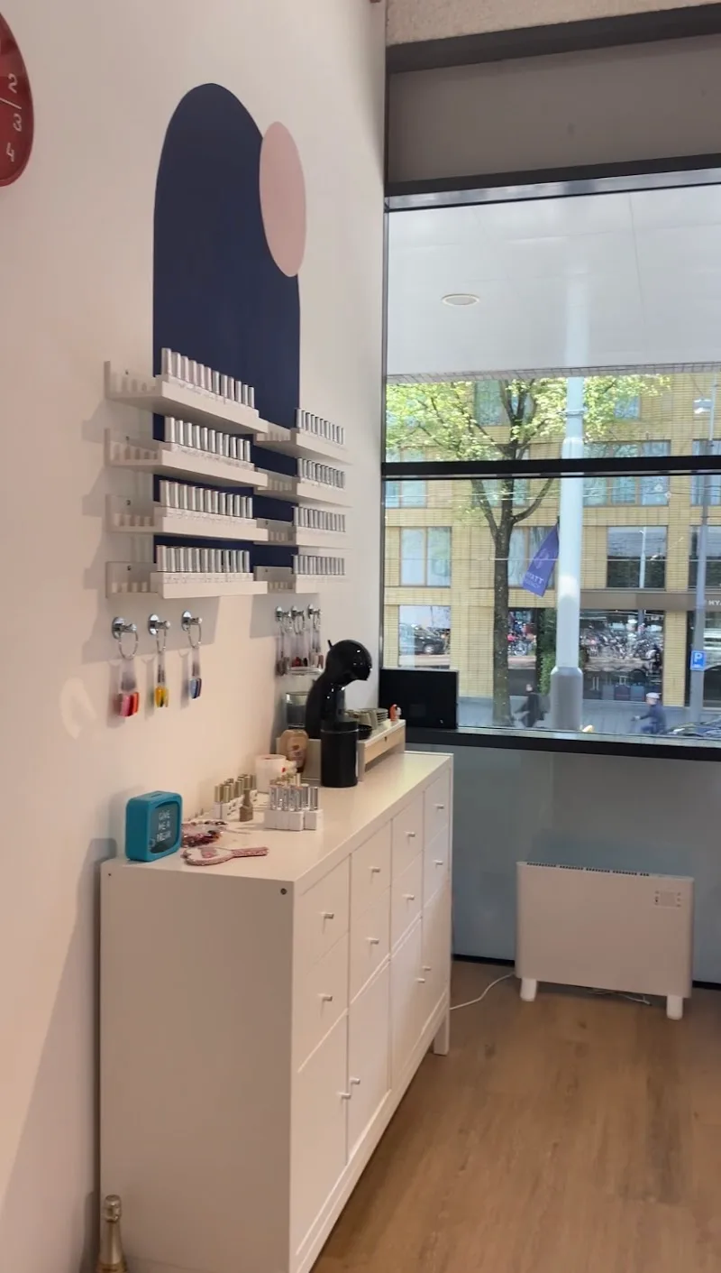 Foto van Local Nail Gang