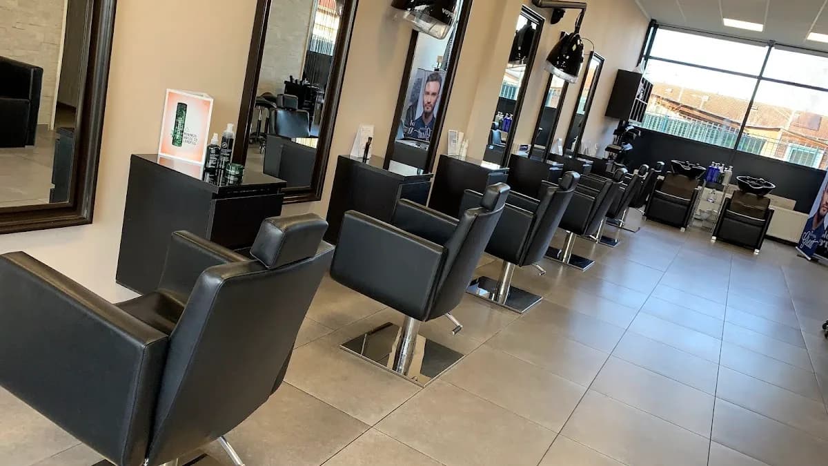Foto van Magnifique haar en schoonheidssalon
