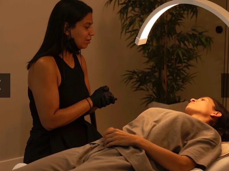 Nandini's Skin Lab - Almere