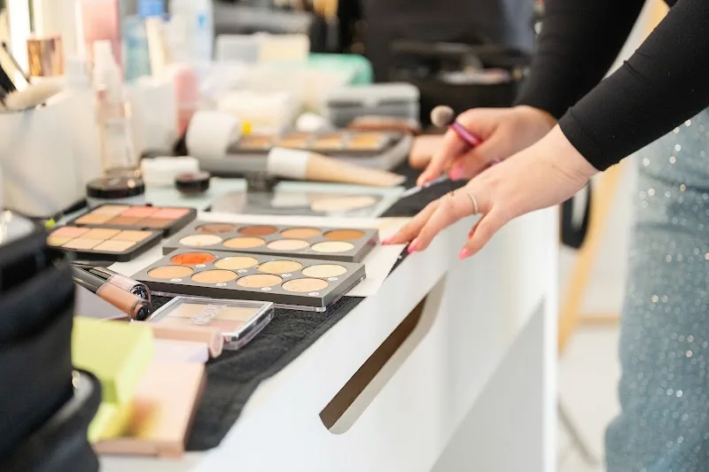 Foto van Serving Glam by Adriana