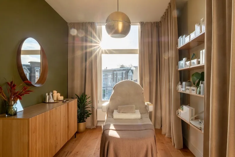 Skin-Love - Den Haag